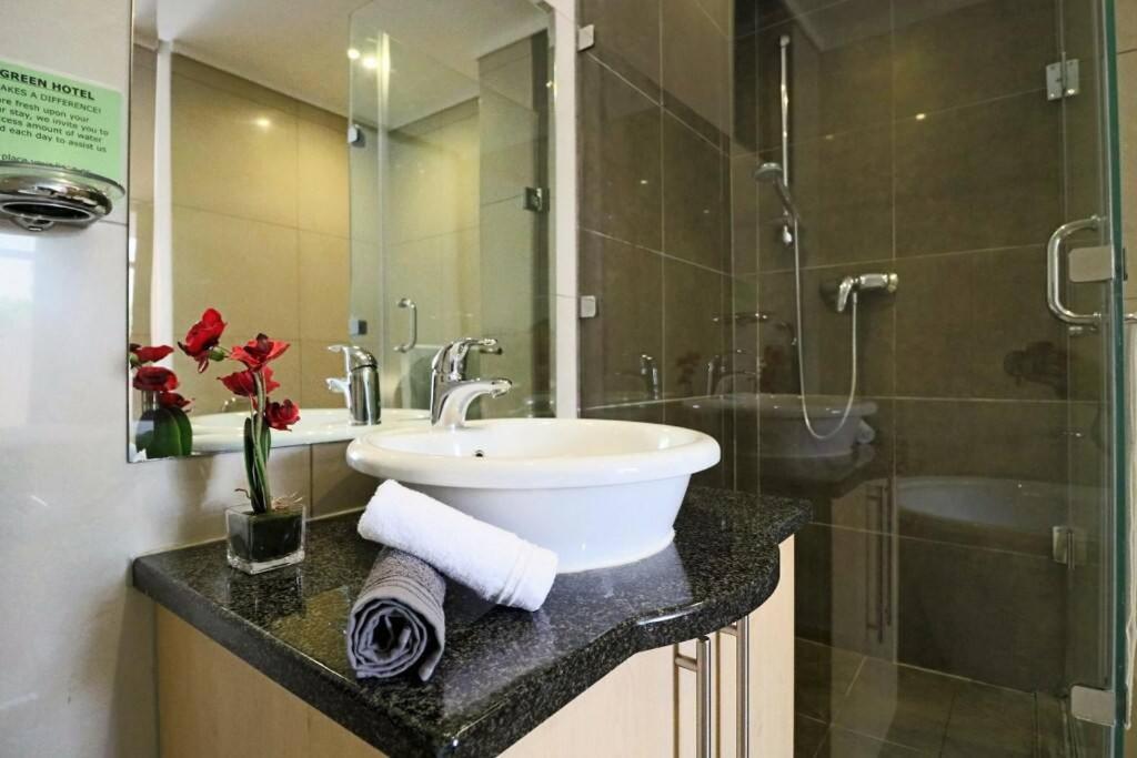 Upmarket Sandton Hydro Park Apartments Johannesburg Dış mekan fotoğraf