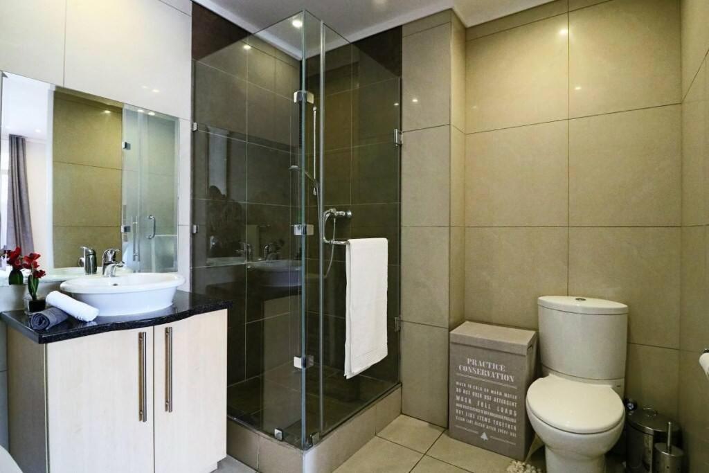 Upmarket Sandton Hydro Park Apartments Johannesburg Dış mekan fotoğraf