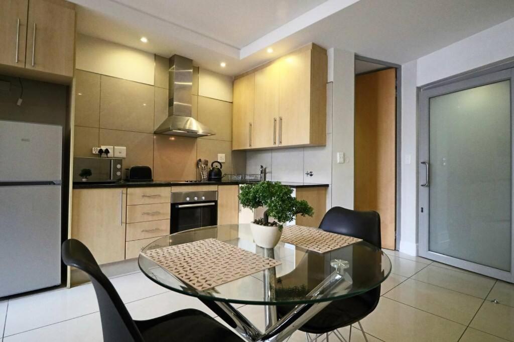 Upmarket Sandton Hydro Park Apartments Johannesburg Dış mekan fotoğraf